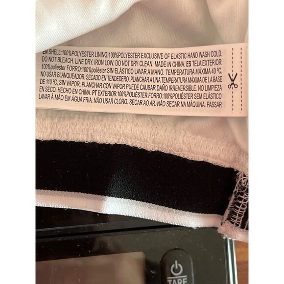 Hello Kitty Silver Sequin Crop Top & Mini Skirt Set - Womens XS - Picture 10 of 12